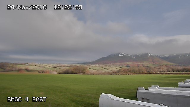 time-lapse frame, East wave layer cloud 24 Nov 16 webcam