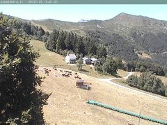view from Alpe di Mera - Arrivo pista Baita e campo scuola on 2025-07-09
