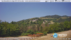 view from San Benedetto in Alpe on 2025-06-13