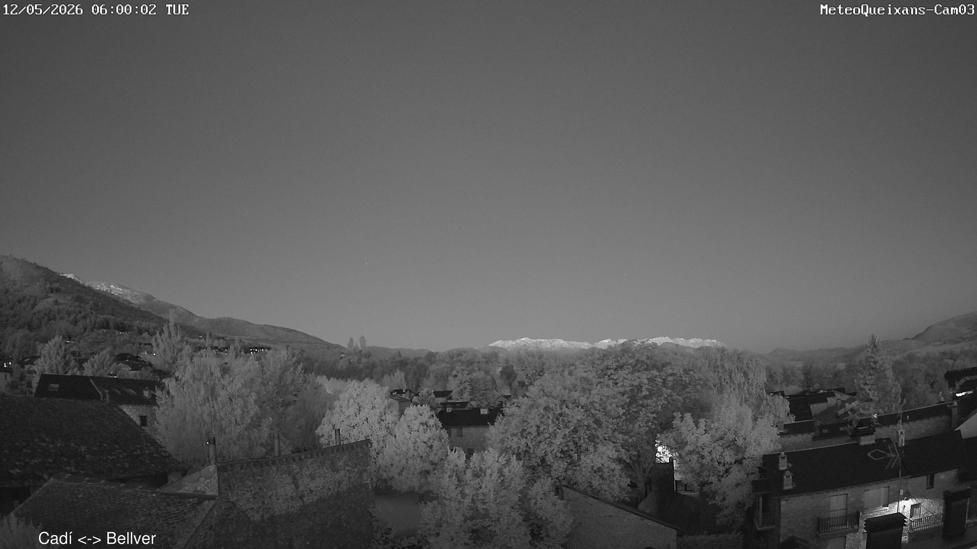 time-lapse frame, 2026-05-12 06:00-20:00 webcam