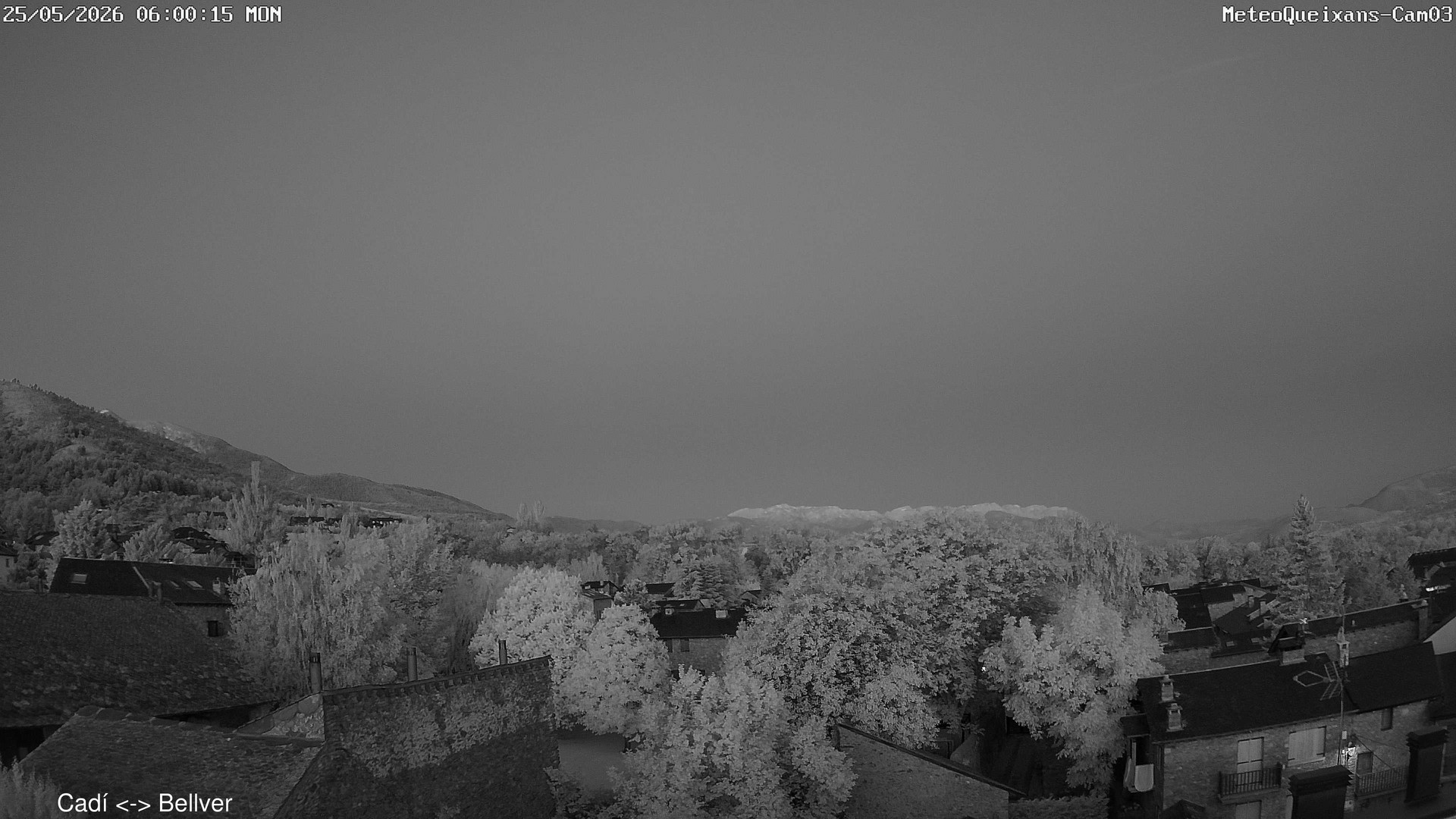 time-lapse frame, 2026-05-25 06:00-20:00 webcam