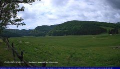 view from Webcam Cansiglio - verso la piana dei "Bech" on 2025-05-25