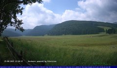 view from Webcam Cansiglio - verso la piana dei "Bech" on 2025-06-25