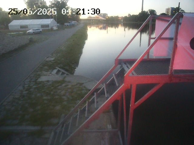 time-lapse frame, Troja - Warm Up webcam