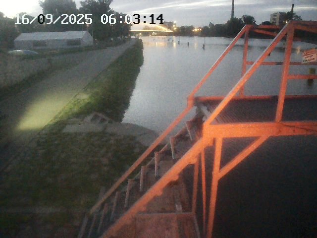 time-lapse frame, Troja - Warm Up webcam