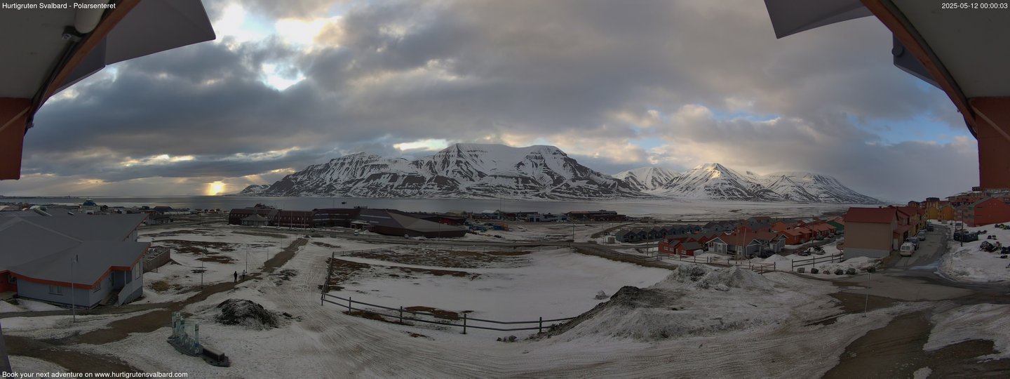 time-lapse frame, Hurtigruten Svalbard - Hiorthfjellet webcam