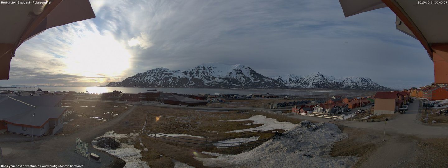 time-lapse frame, Hurtigruten Svalbard - Hiorthfjellet webcam