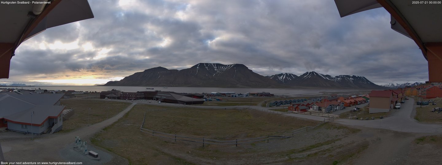 time-lapse frame, Hurtigruten Svalbard - Hiorthfjellet webcam