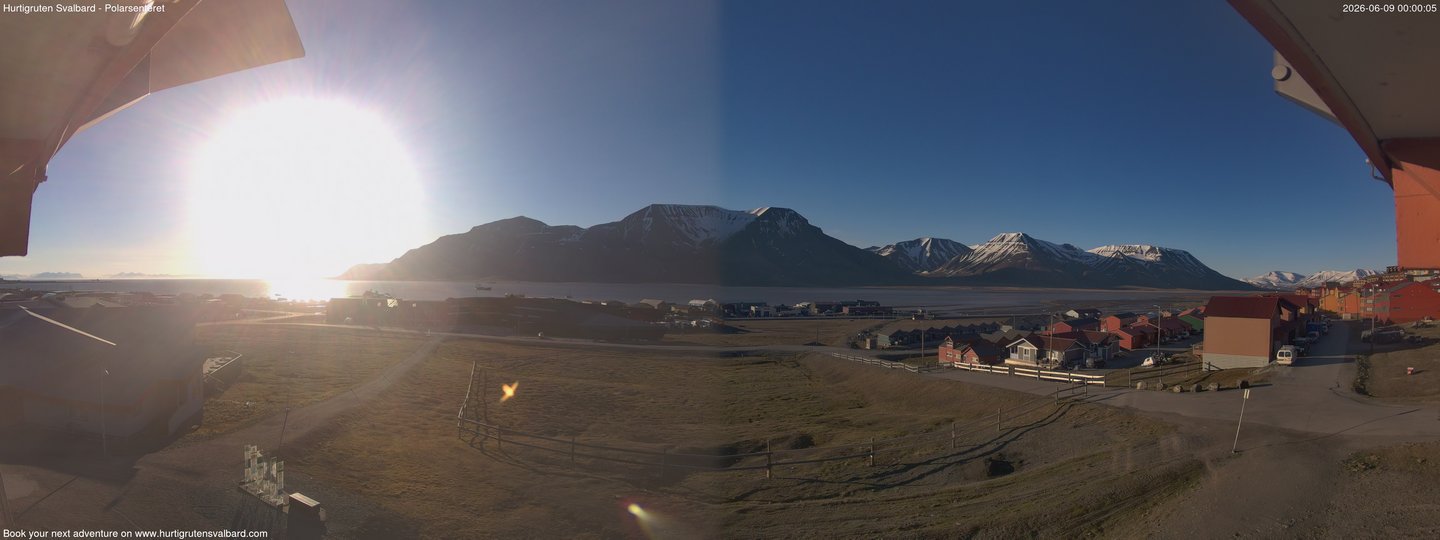 Hurtigruten Svalbard - Hiorthfjellet webcam time-lapse frame, Hurtigruten Svalbard - Hiorthfjellet webcam