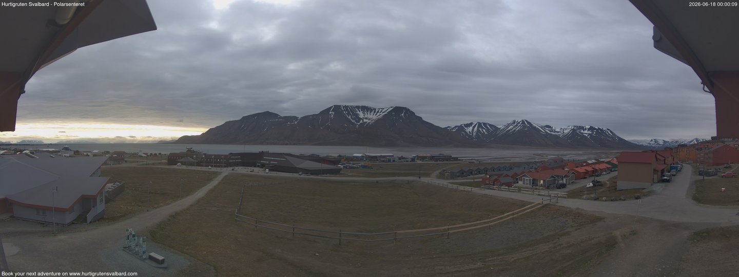 Hurtigruten Svalbard - Hiorthfjellet webcam time-lapse frame, Hurtigruten Svalbard - Hiorthfjellet webcam