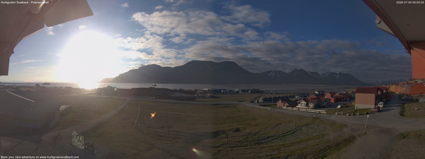 time-lapse frame, Hurtigruten Svalbard - Hiorthfjellet webcam