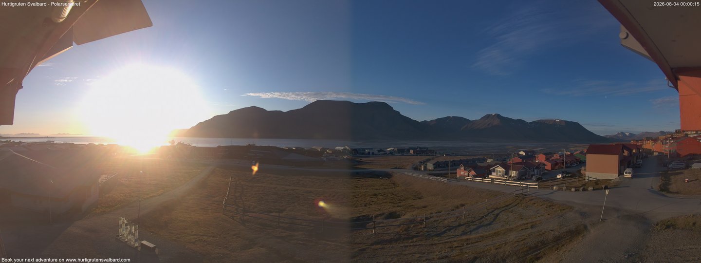 Hurtigruten Svalbard - Hiorthfjellet webcam time-lapse frame, Hurtigruten Svalbard - Hiorthfjellet webcam