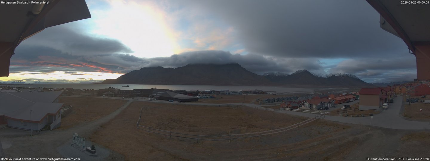 time-lapse frame, Hurtigruten Svalbard - Hiorthfjellet webcam
