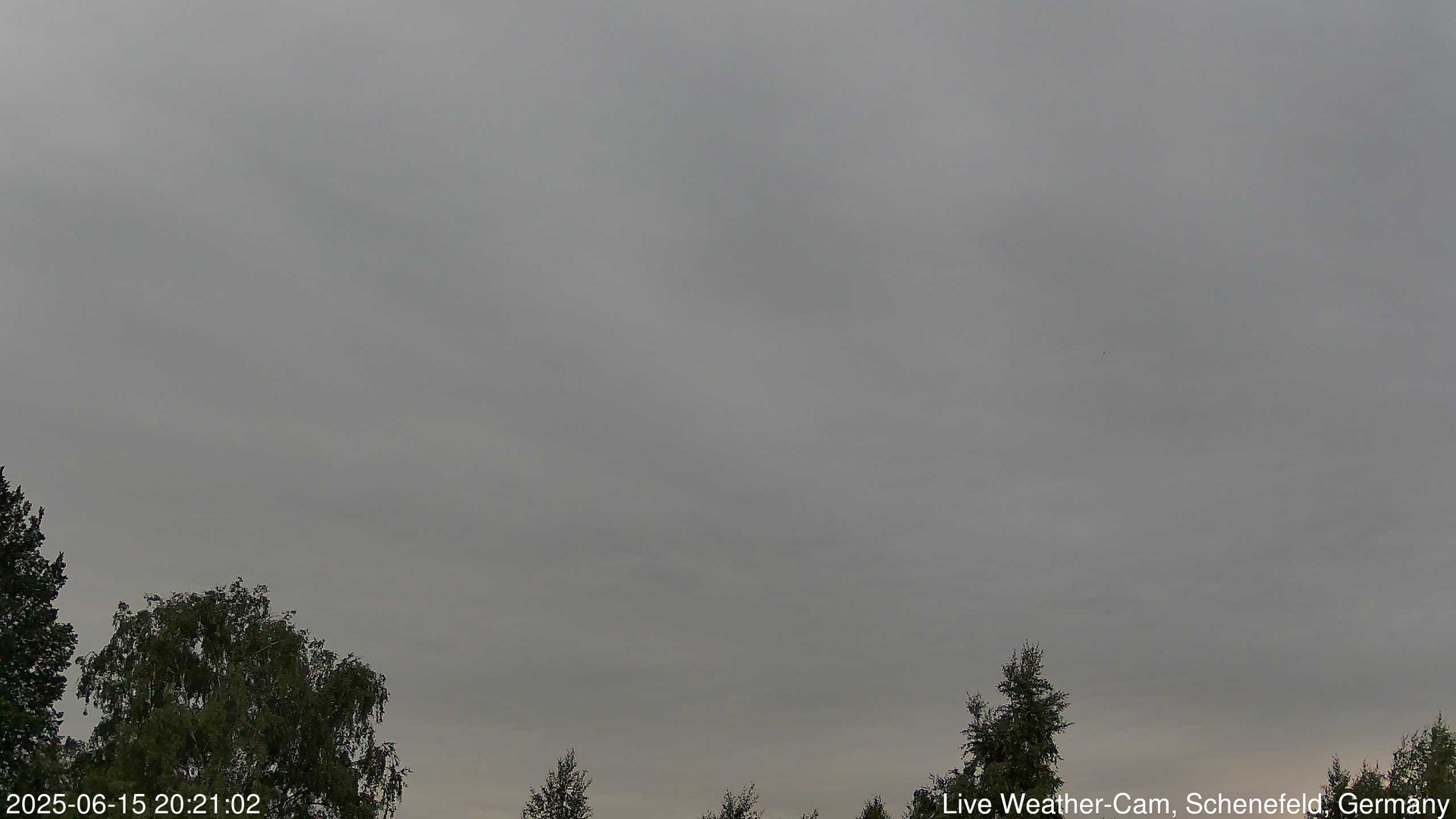 time-lapse frame, 2025-06-15 20:21-22:51 webcam