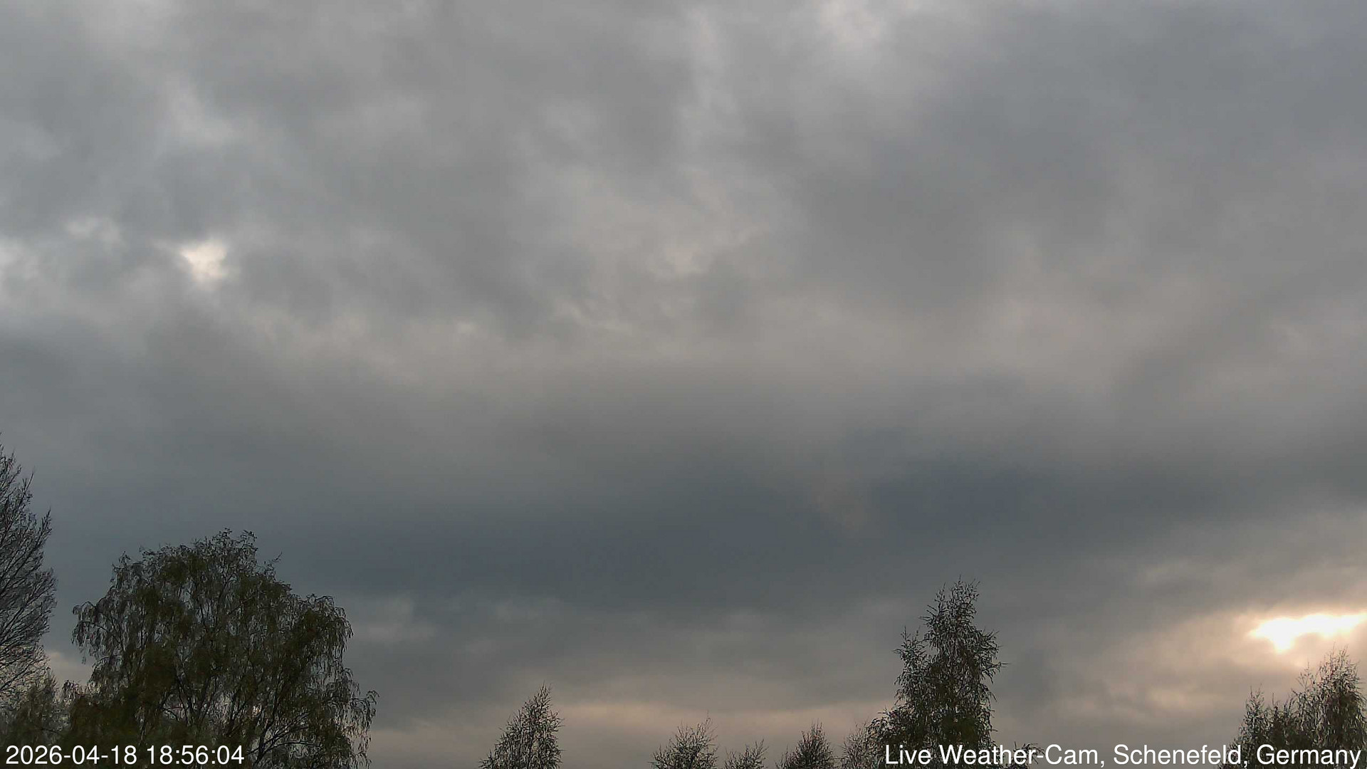 time-lapse frame, 2026-04-18 18:56-21:26 webcam