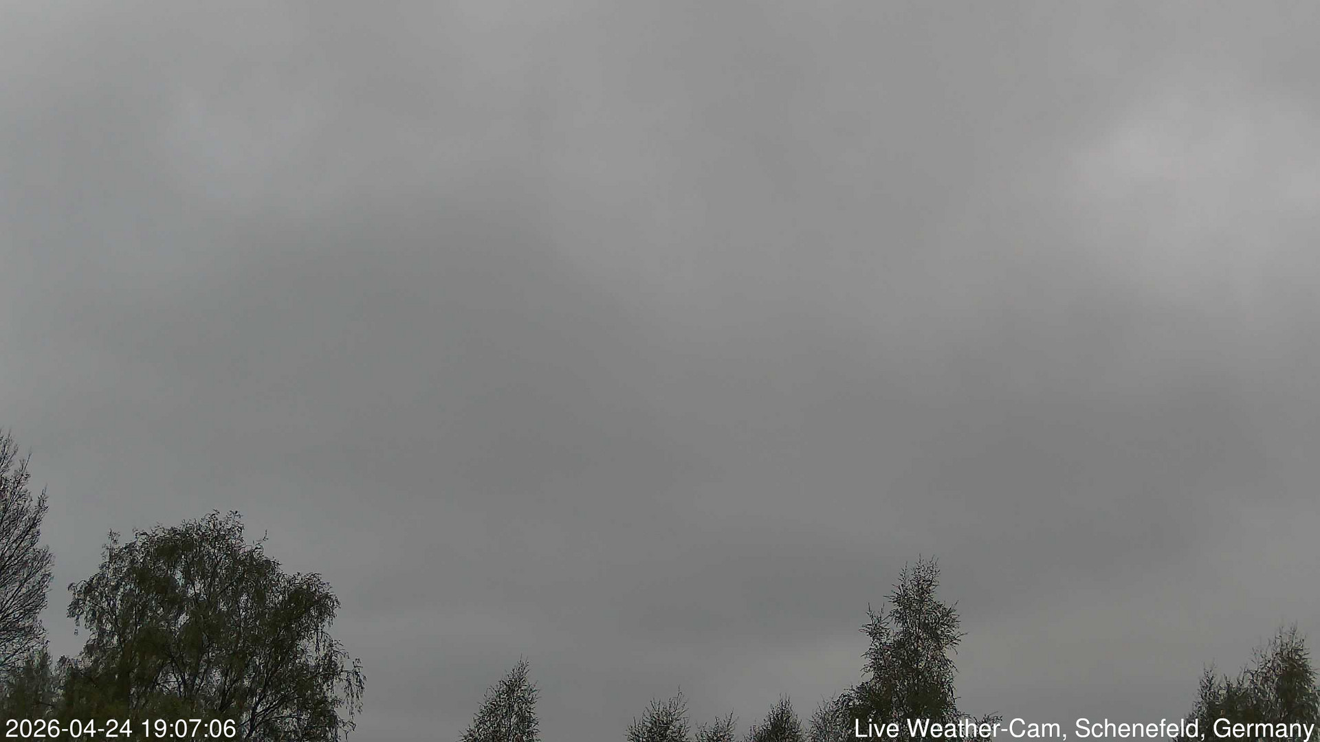 time-lapse frame, 2026-04-24 19:07-21:37 webcam