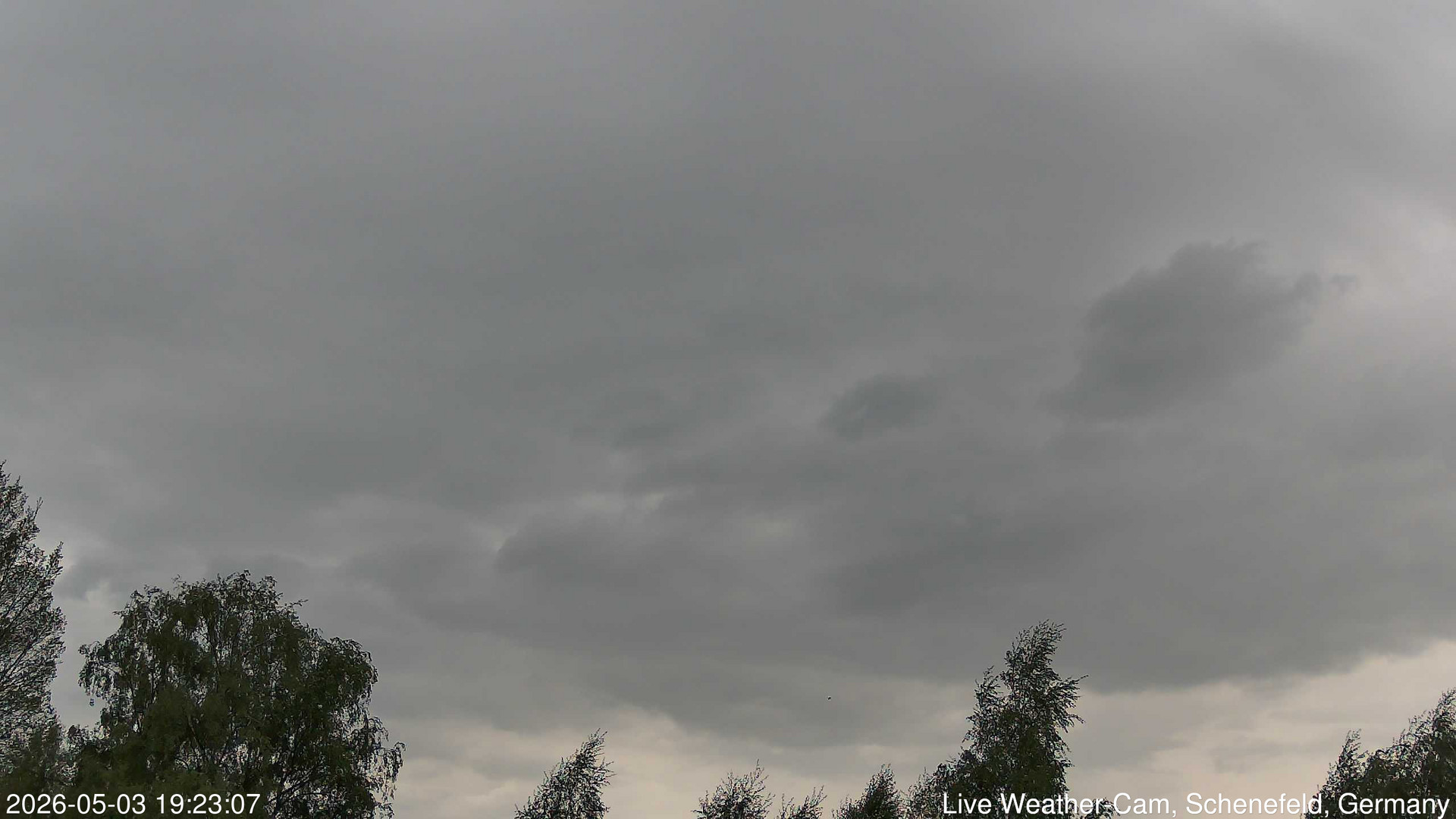 time-lapse frame, 2026-05-03 19:23-21:53 webcam