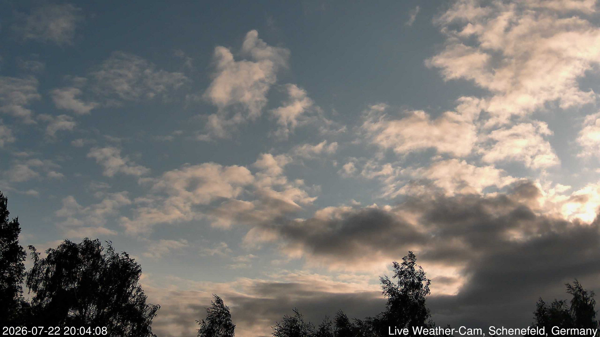 time-lapse frame, 2026-07-22 20:04-22:34 webcam