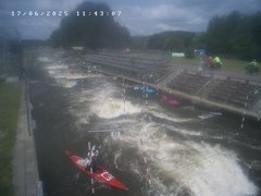view from Troja - bottom on 2025-06-17