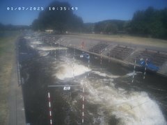 view from Troja - bottom on 2025-07-01