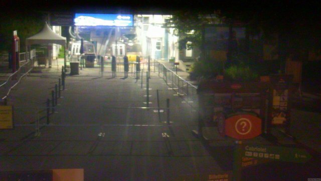 time-lapse frame, Tremblant Base Sud webcam