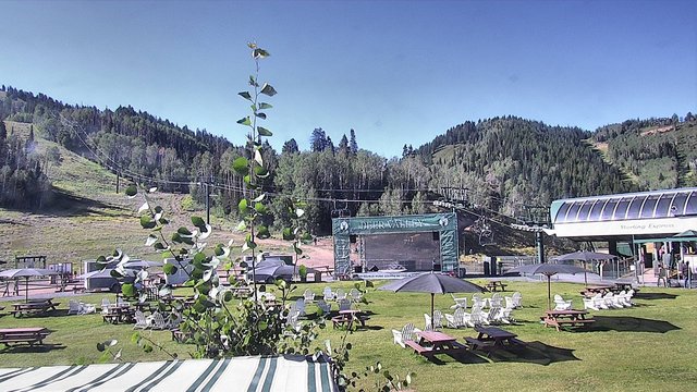 time-lapse frame, Deer Valley Silver Lake Lodge webcam