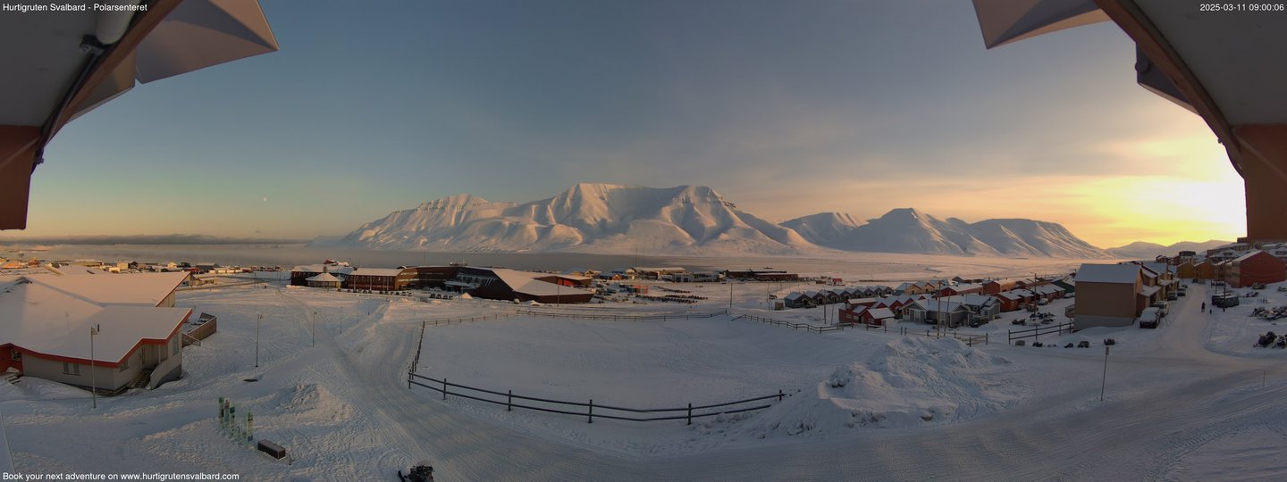 time-lapse frame, Hurtigruten Svalbard - Hiorthfjellet webcam